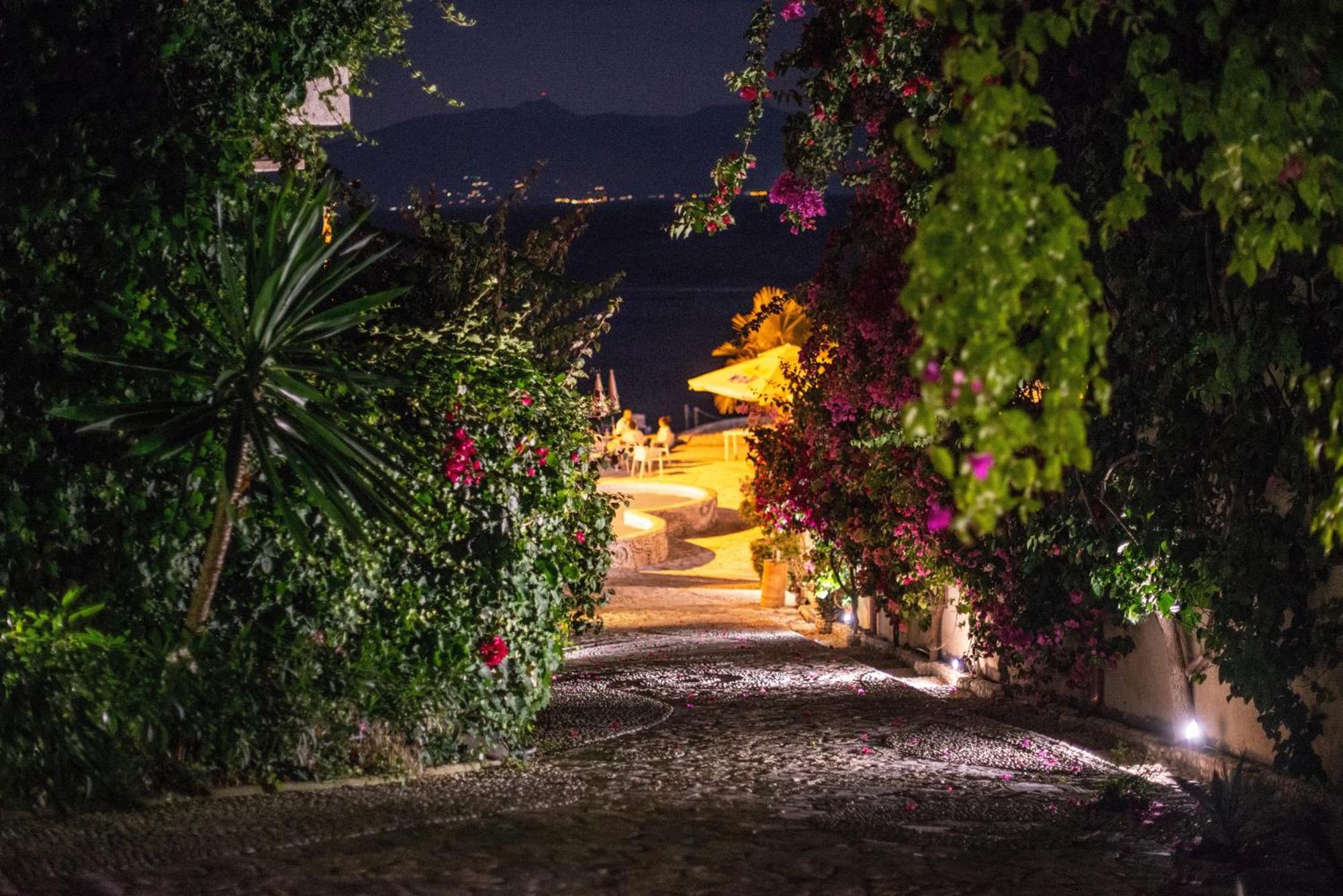 Bougainville Bay Apartments Sarandë Eksteriør bilde