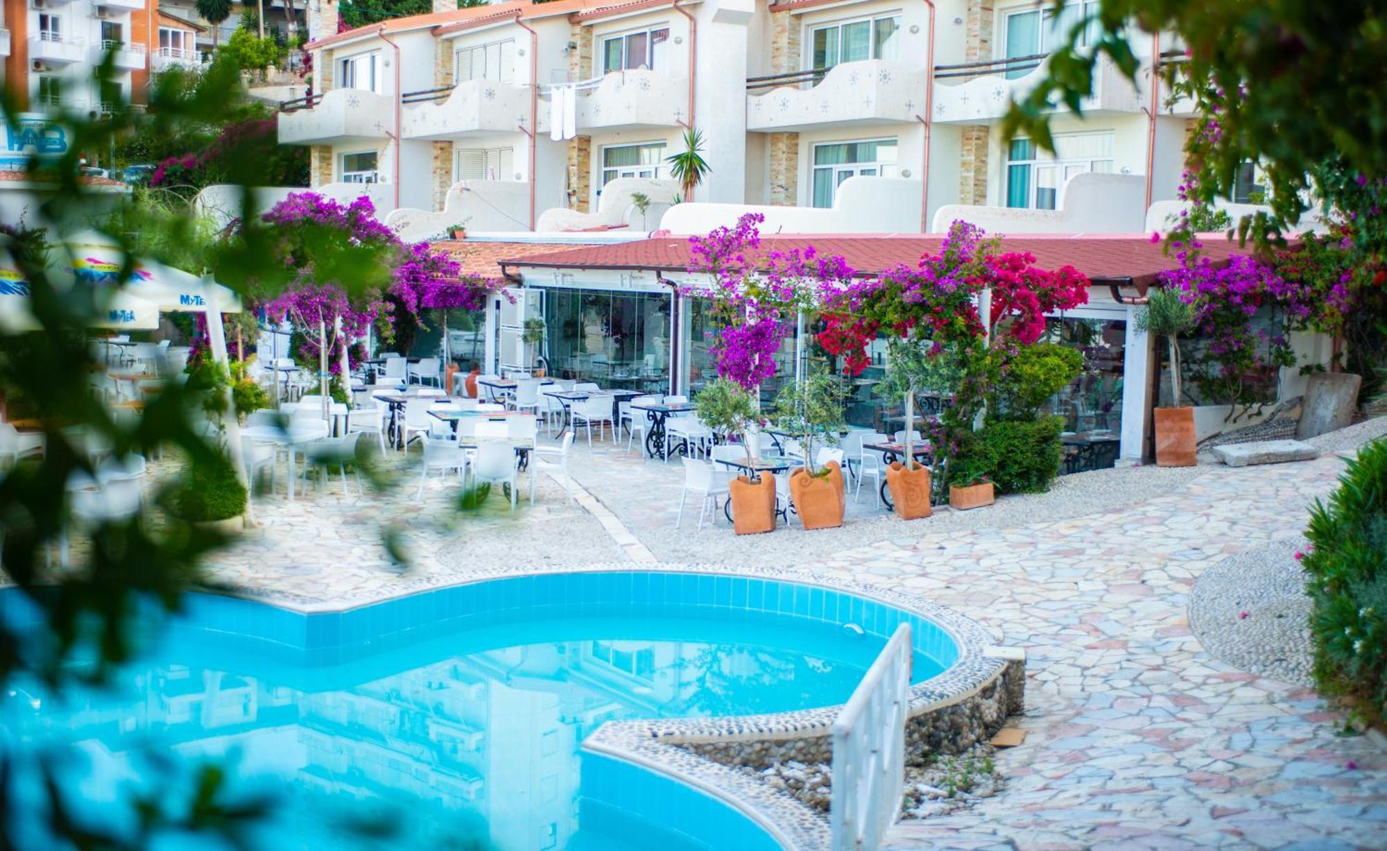 Bougainville Bay Apartments Sarandë Eksteriør bilde