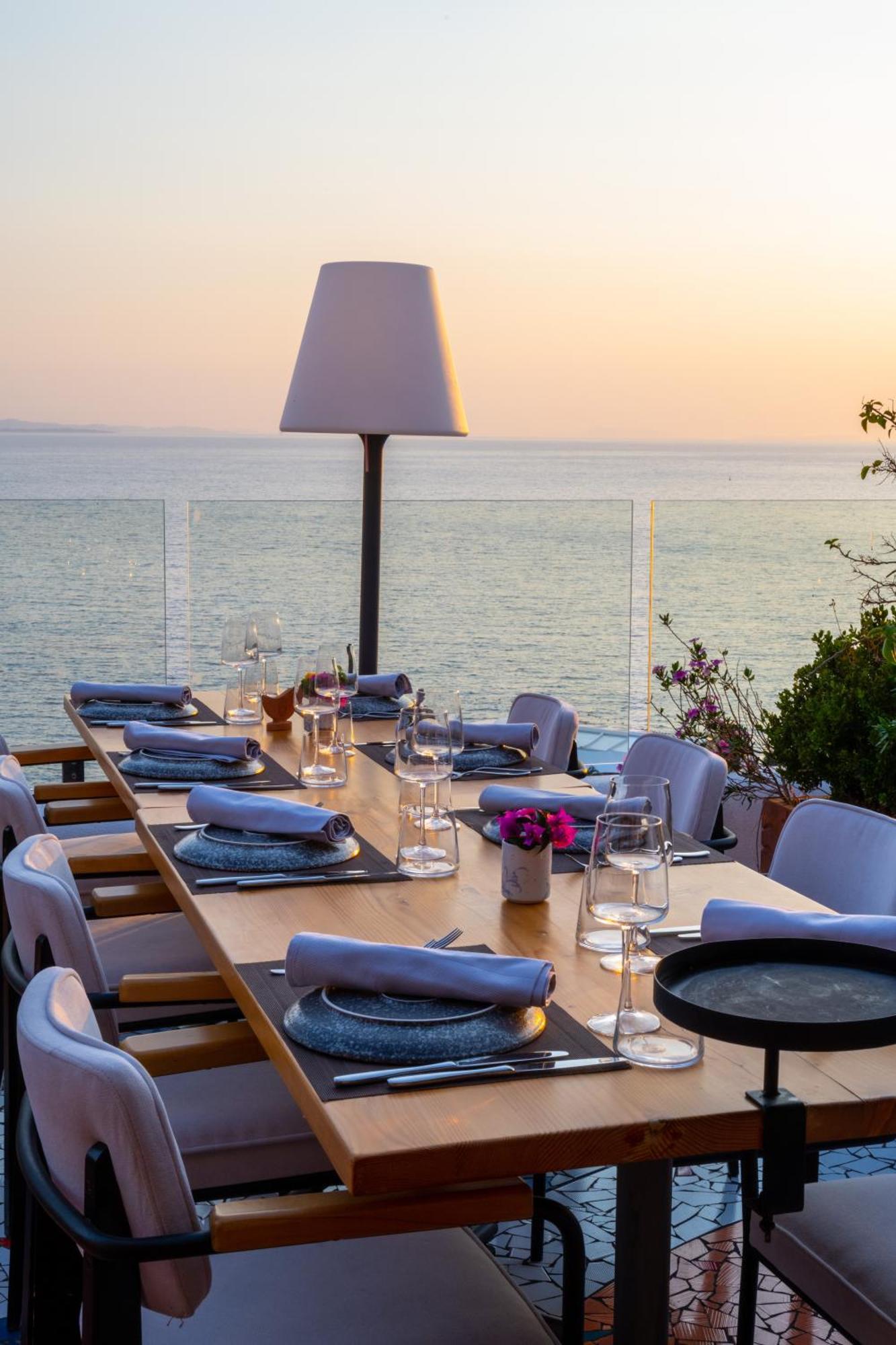 Bougainville Bay Apartments Sarandë Eksteriør bilde
