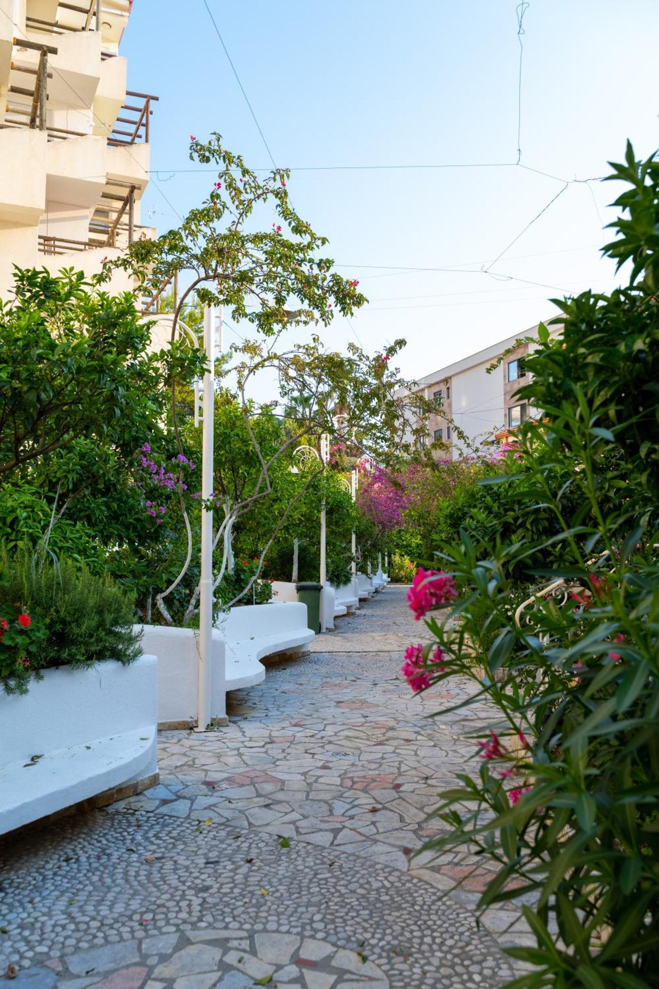 Bougainville Bay Apartments Sarandë Eksteriør bilde