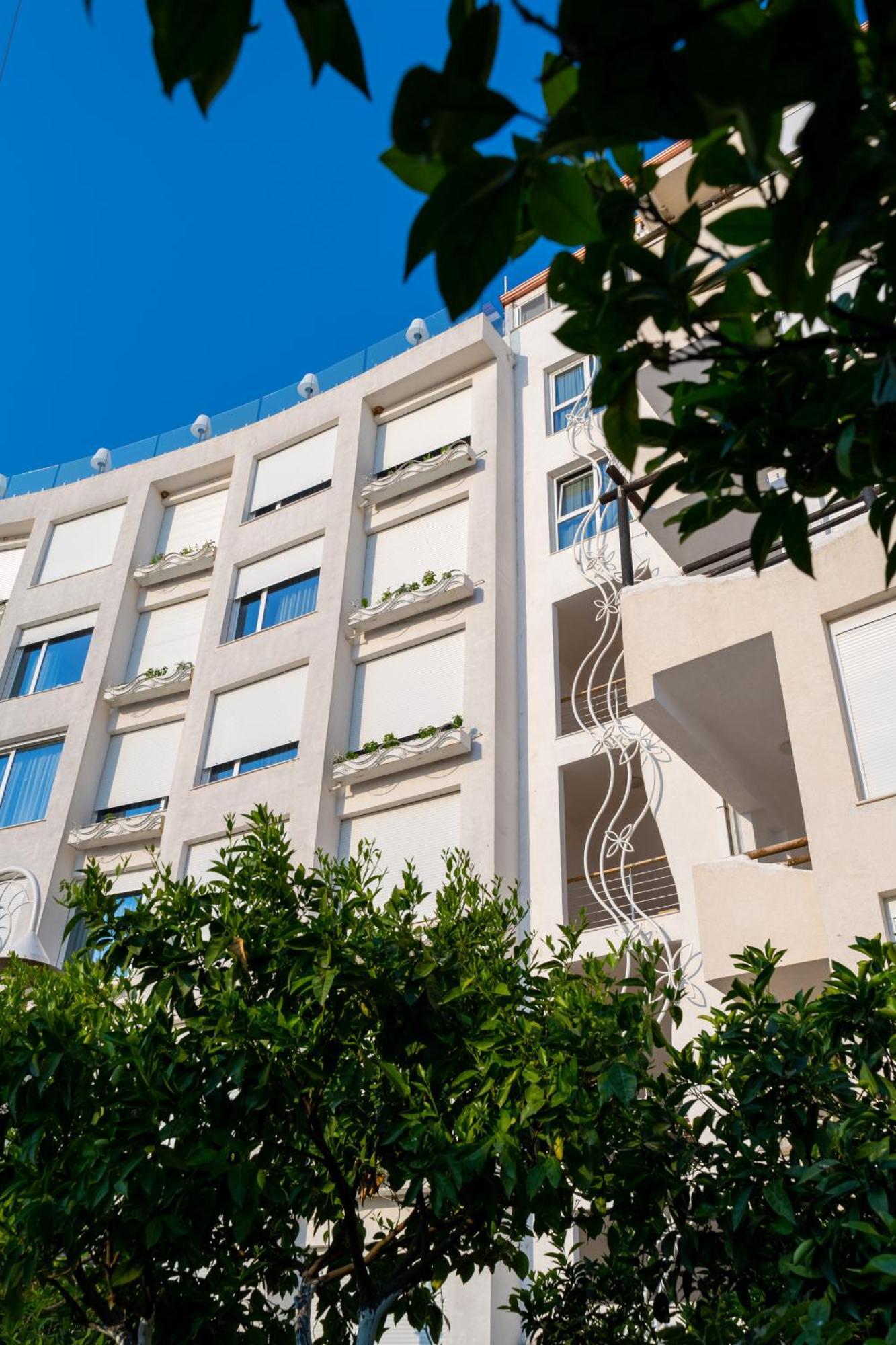 Bougainville Bay Apartments Sarandë Eksteriør bilde