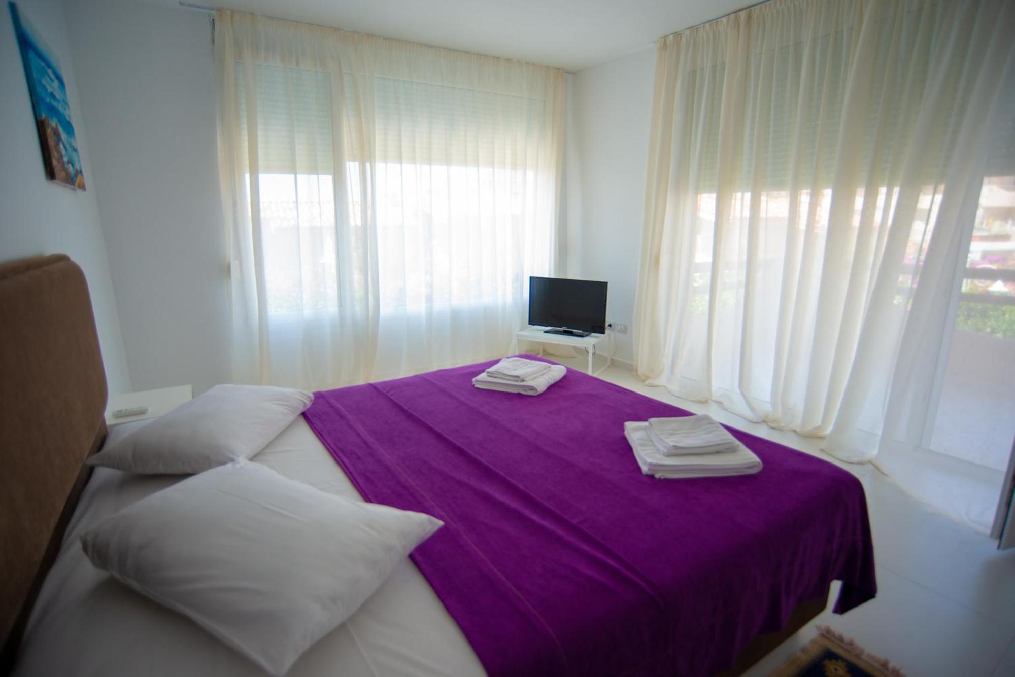 Bougainville Bay Apartments Sarandë Rom bilde
