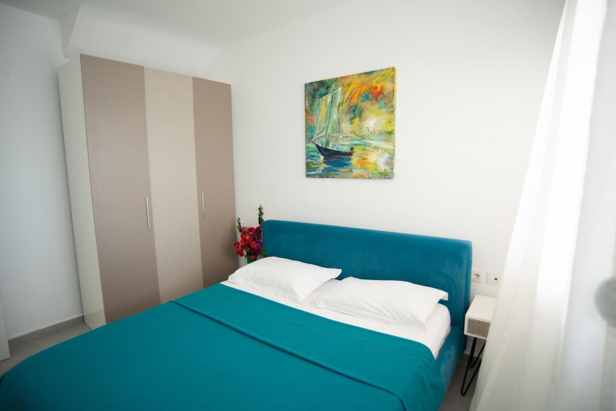 Bougainville Bay Apartments Sarandë Rom bilde
